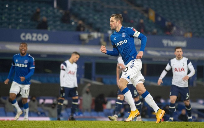 首轮比赛的 首轮比赛的